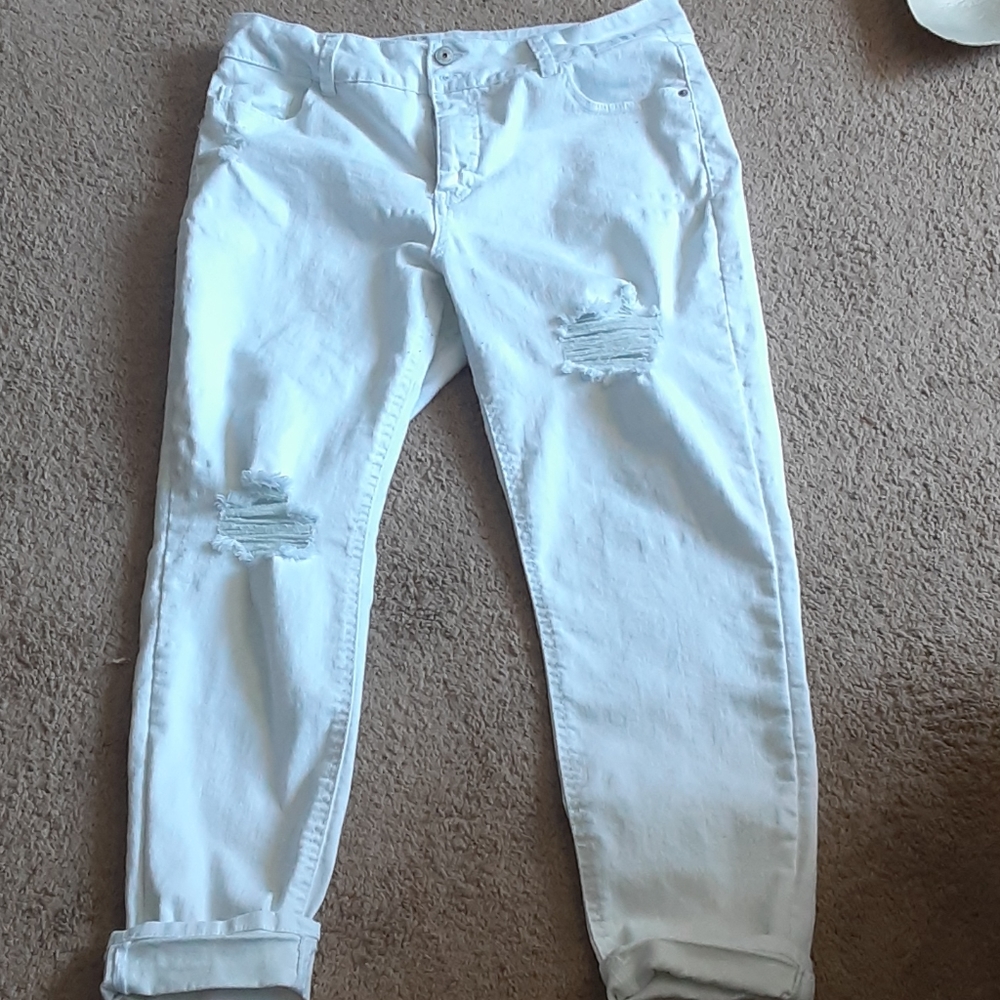 White capris